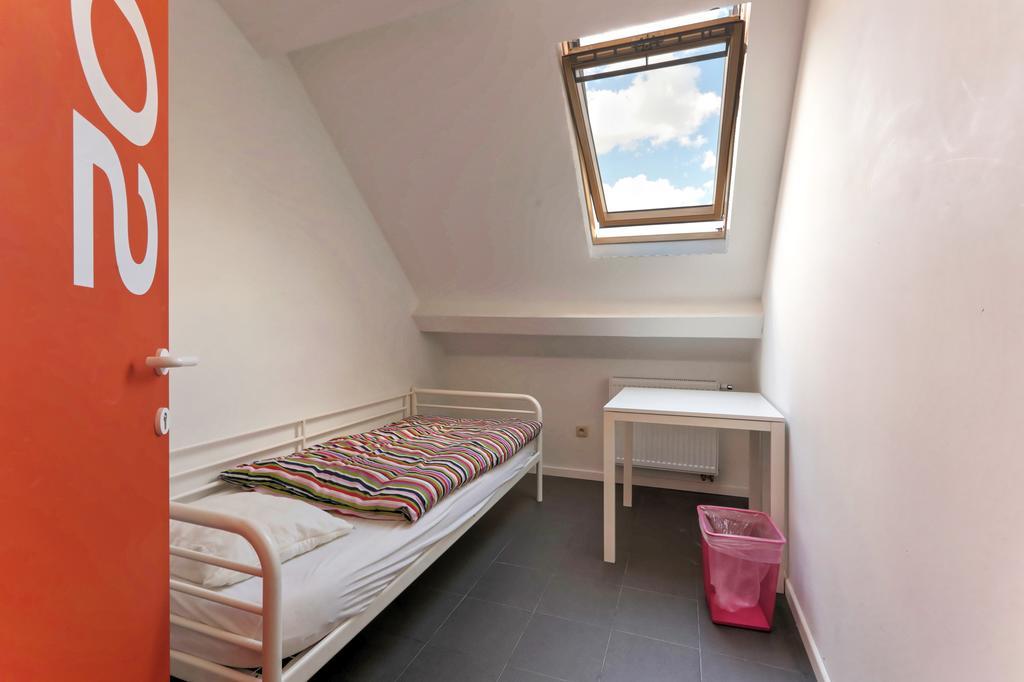 Brussels Hello Hostel Koekelberg Екстериор снимка