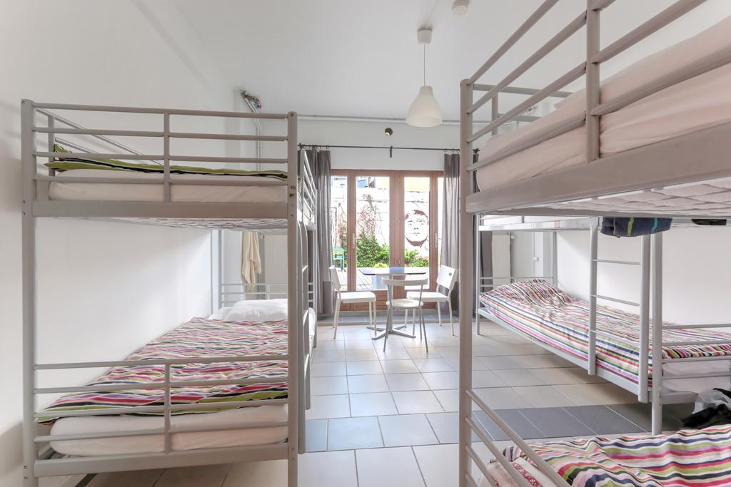 Brussels Hello Hostel Koekelberg Стая снимка