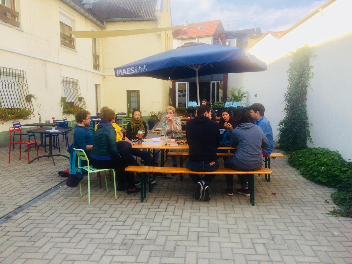 Brussels Hello Hostel Koekelberg Екстериор снимка